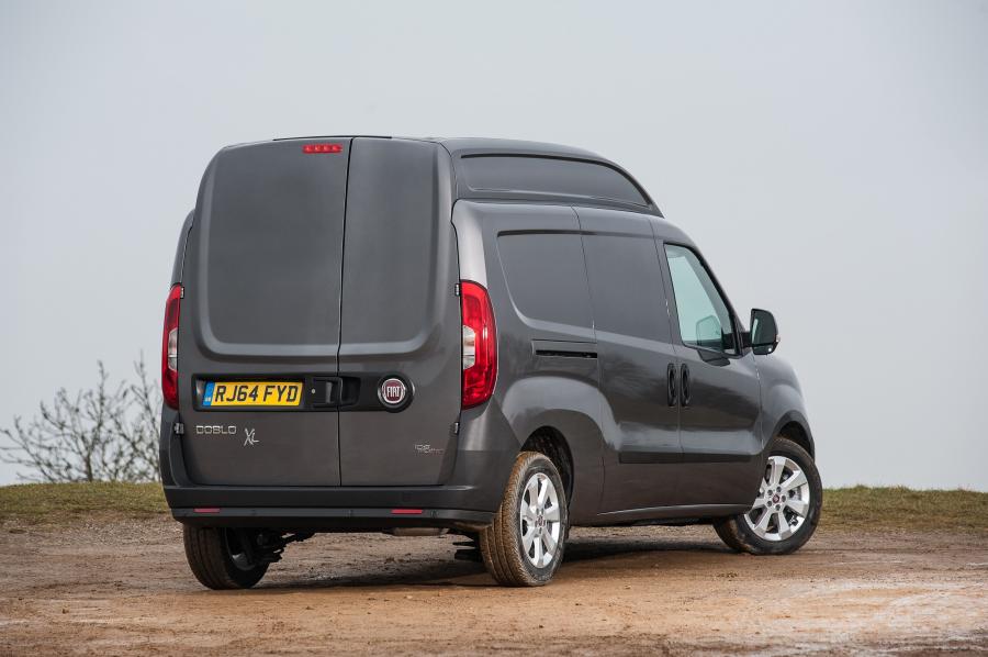  Fiat Doblo XL 2015 года  (UK) (фото 2 из 10)